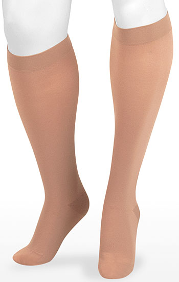 https://www.lymphedemaproducts.com/images/products/compressiongarments/lowerextremity/kneehigh/juzo_dynamic_stockings_large.jpg
